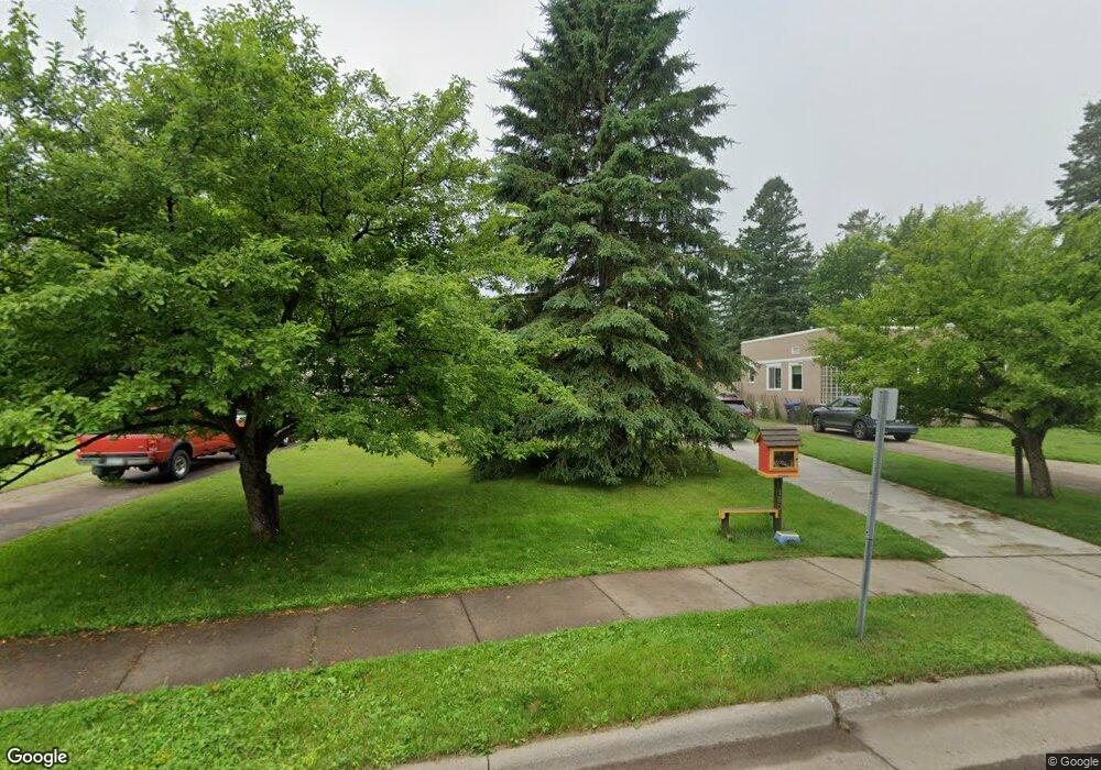 1805 Vermilion Rd, Duluth, MN 55803 - photo 1