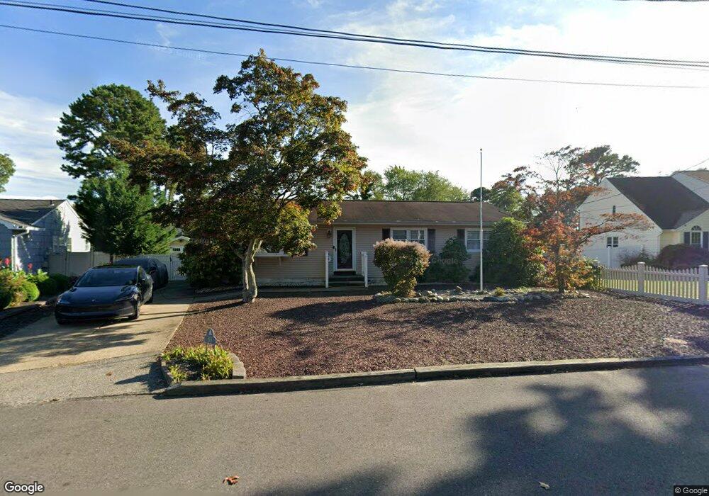 83 Holly Tree Ln, Toms River, NJ 08753 - photo 1