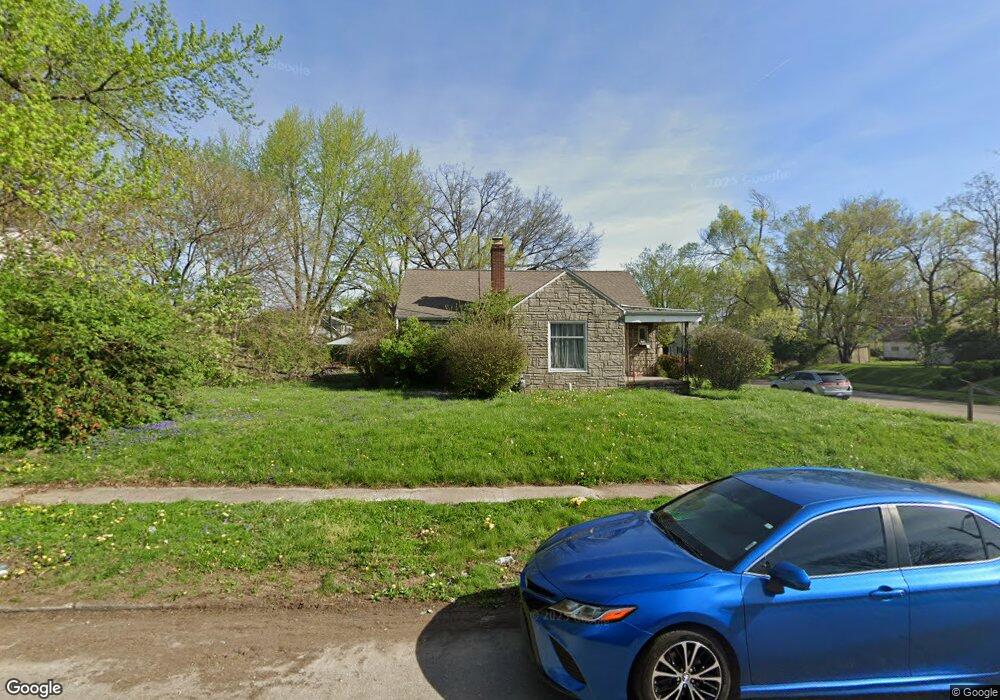 902 W 2nd St, Anderson, IN 46016 - photo 1