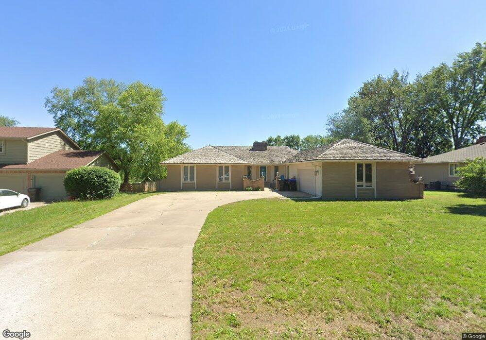 7051 SW Queens Ct, Topeka, KS 66614 - photo 1