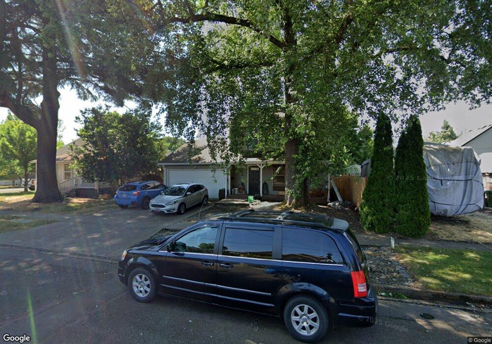 1310 E 8th St, Newberg, OR 97132 - photo 1