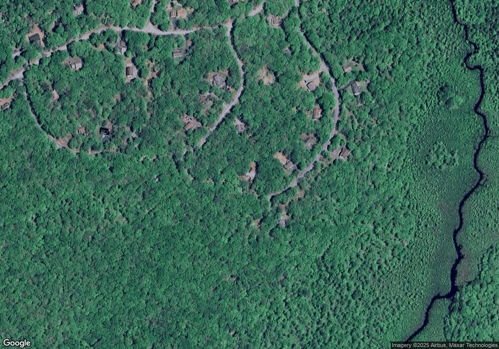 121 Indian Run Ct, Milford, PA 18337 - photo 1