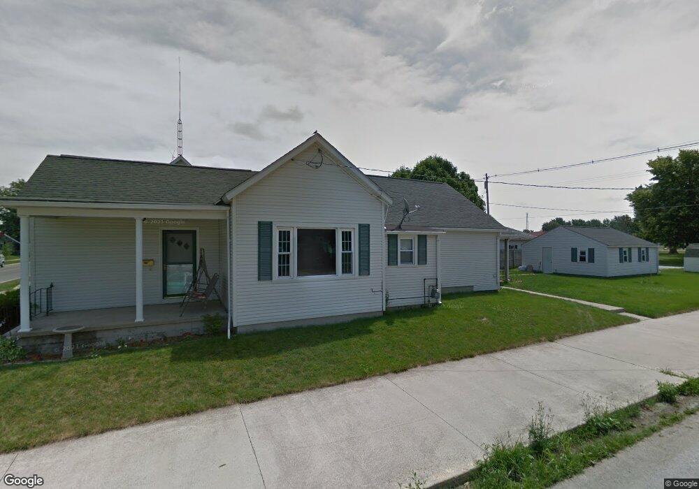 401 E Benton St, Wapakoneta, OH 45895 - photo 1