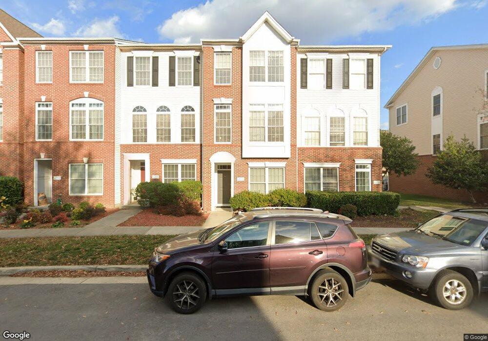 42594 Pine Forest Dr, Chantilly, VA 20152 - photo 1