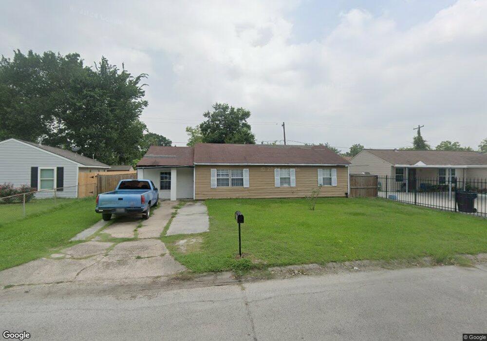 3039 Sagebrush Dr, Houston, TX 77093 - photo 1