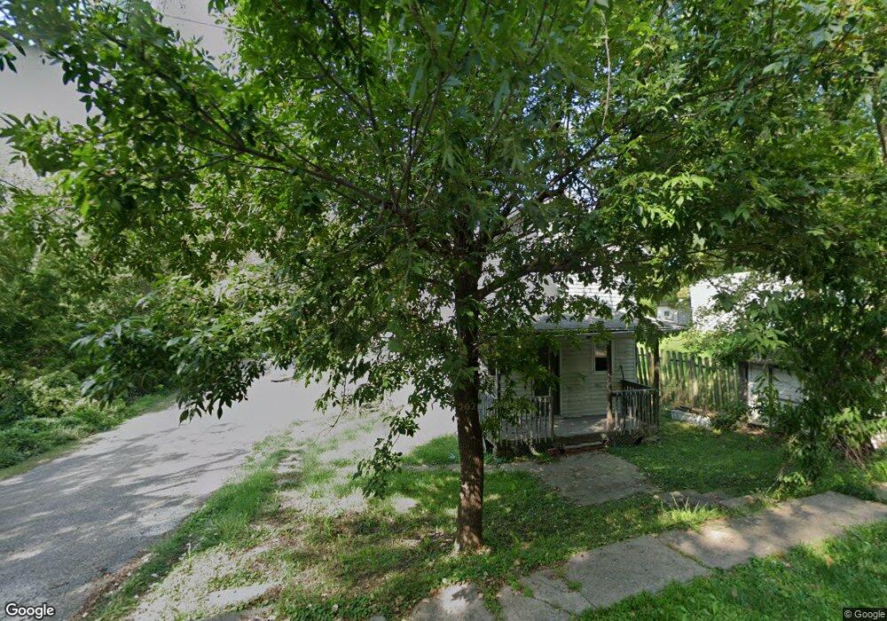 137 4th St, Columbus Junction, IA 52738 - photo 1