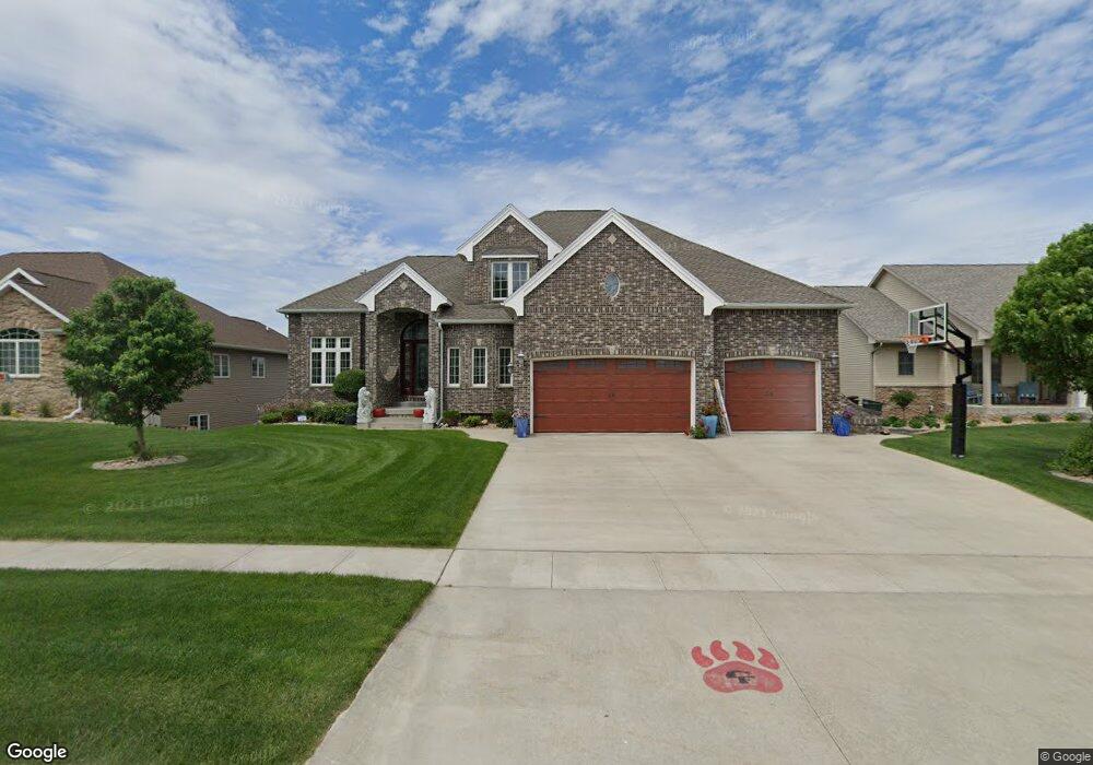 4127 Deena Dr, Cedar Falls, IA 50613 - photo 1
