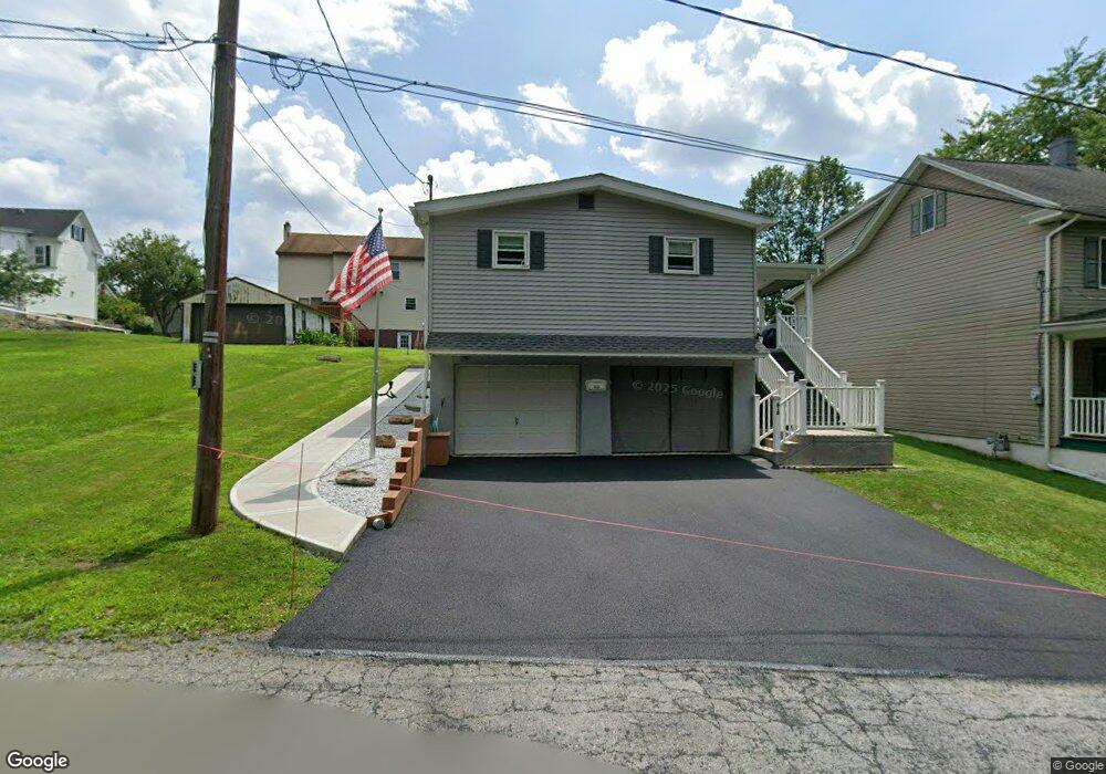618 Pine St, Jim Thorpe, PA 18229 - photo 1