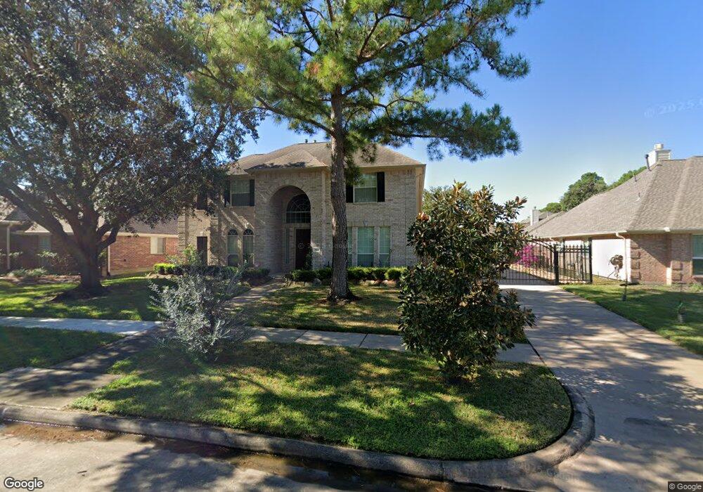 8903 Sunny Ridge Dr, Houston, TX 77095 - photo 1