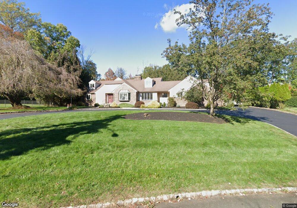 7 Stoneleigh Dr, Scotch Plains, NJ 07076 - photo 1