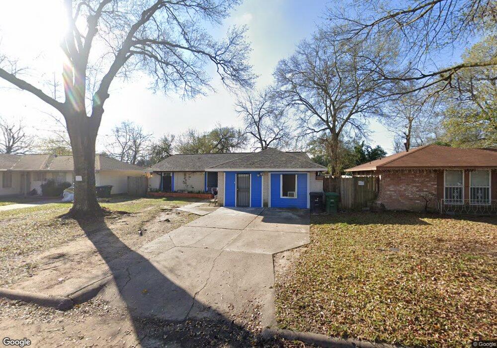 1619 Twinbrooke Dr, Houston, TX 77088 - photo 1