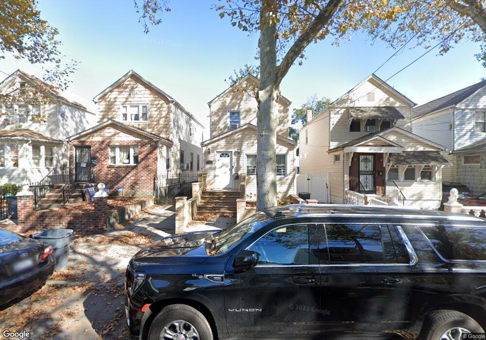 11123 158th St, Jamaica, NY 11433 - photo 1