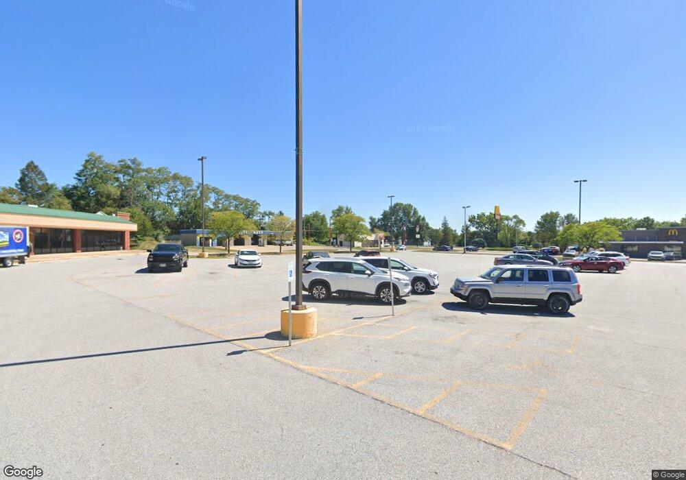 2140 W Kimberly Rd unit 7, Davenport, IA 52806 - photo 1