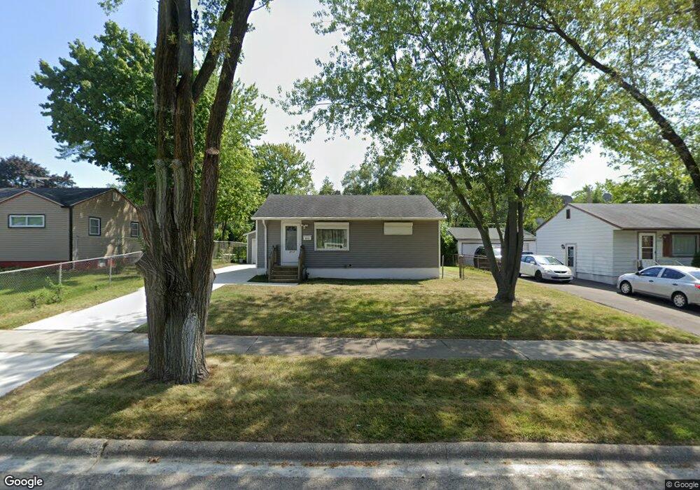 2717 Mohawk Rd, Waukegan, IL 60087 - photo 1