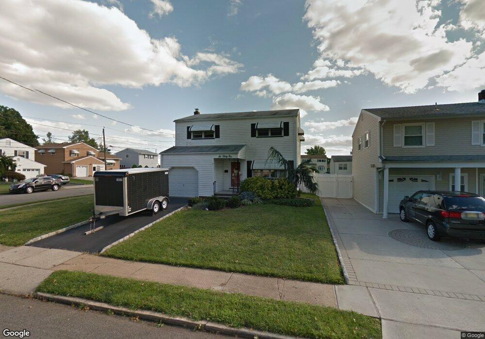 631 Hornsby Ave, Perth Amboy, NJ 08861 - photo 1