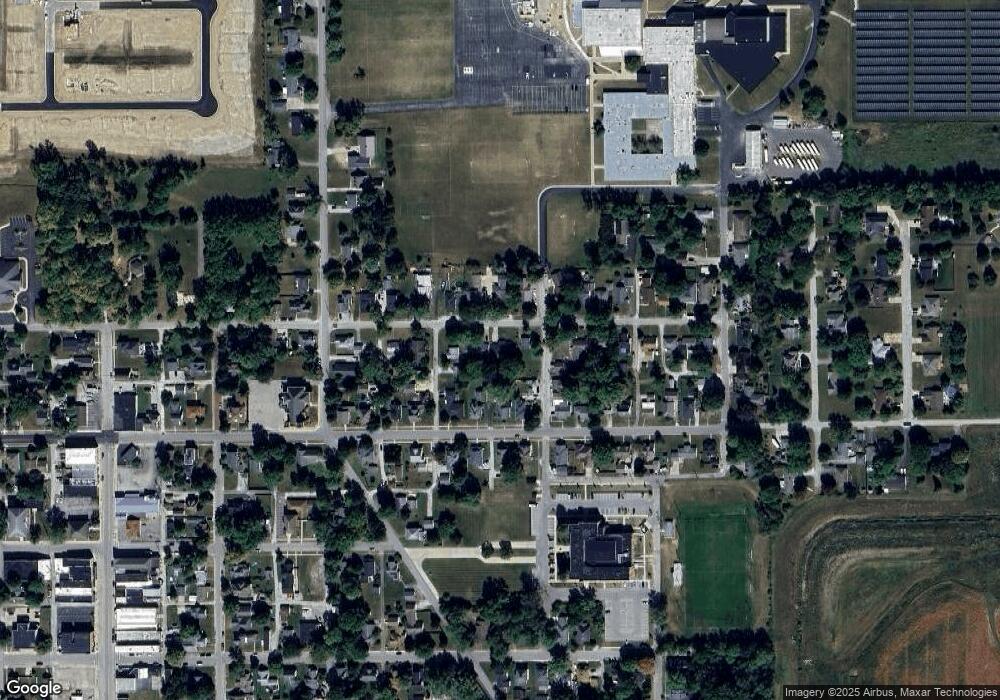 404 E 1st St, Sheridan, IN 46069 - photo 1