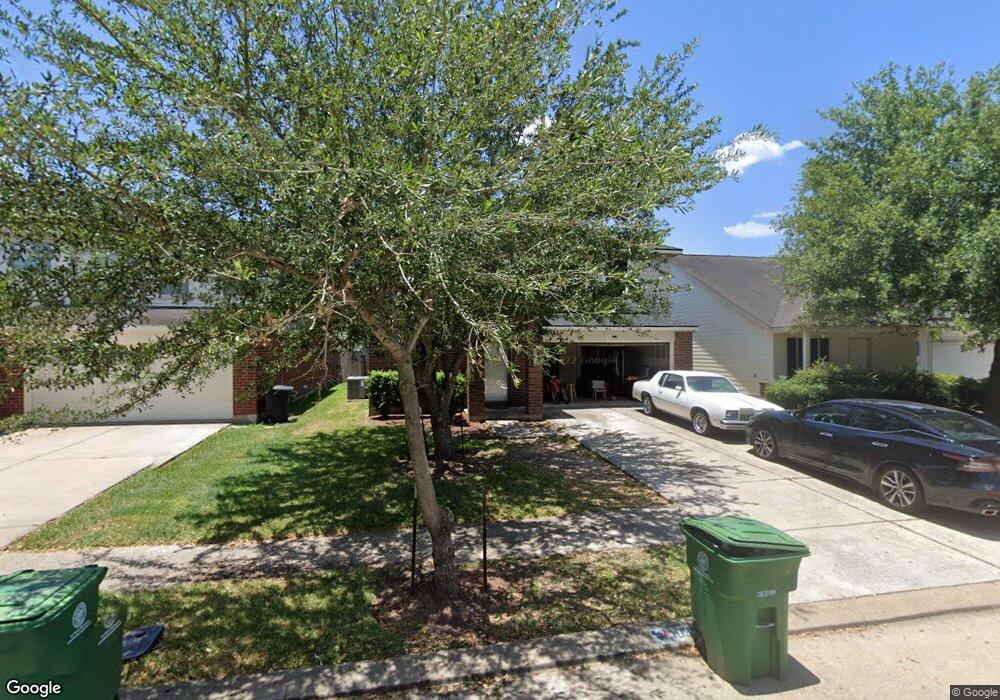 10314 Kinsdale Crossing Ln, Houston, TX 77075 - photo 1