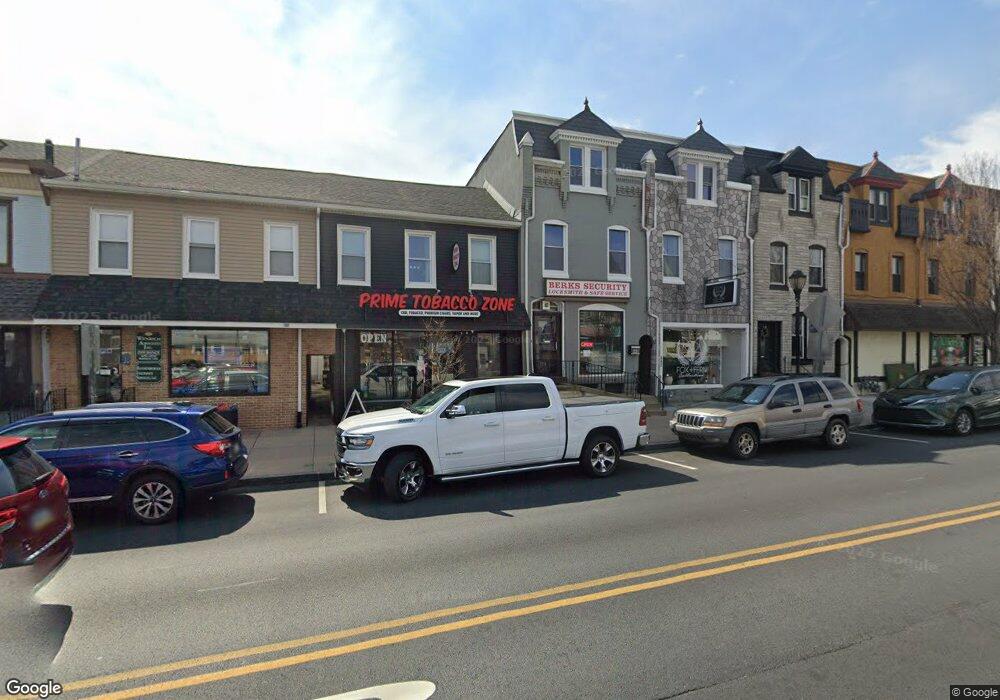 438 Penn Ave unit 1, West Reading, PA 19611 - photo 1