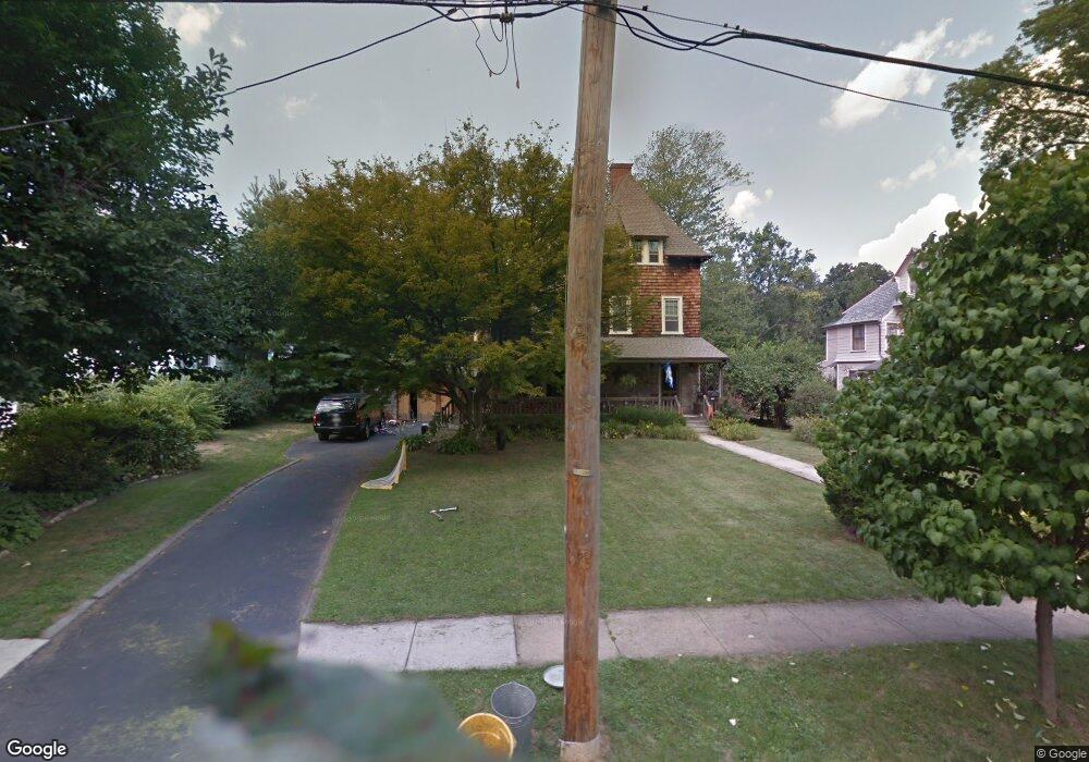 221 Walnut Ave, Wayne, PA 19087 - photo 1