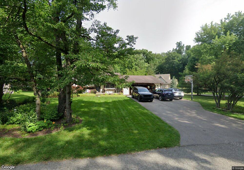 3530 Sancroft Ave, West Bloomfield, MI 48324 - photo 1