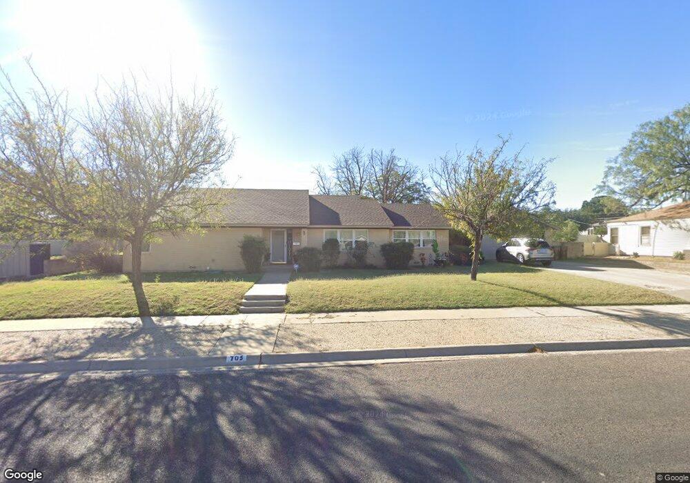 705 W 17th St, Big Spring, TX 79720 - photo 1