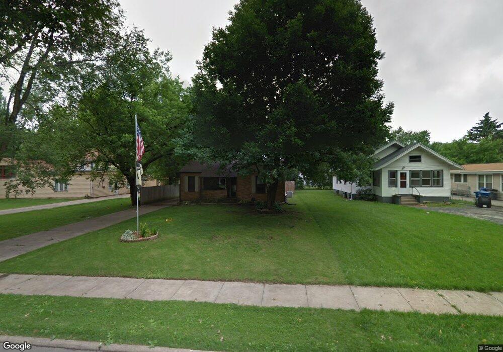 2812 Arnold Rd, Des Moines, IA 50310 - photo 1