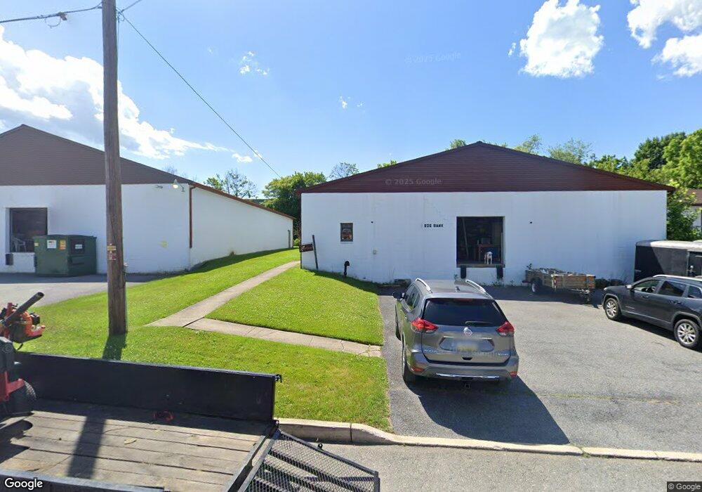 826 Bank St, Emmaus, PA 18049 - photo 1