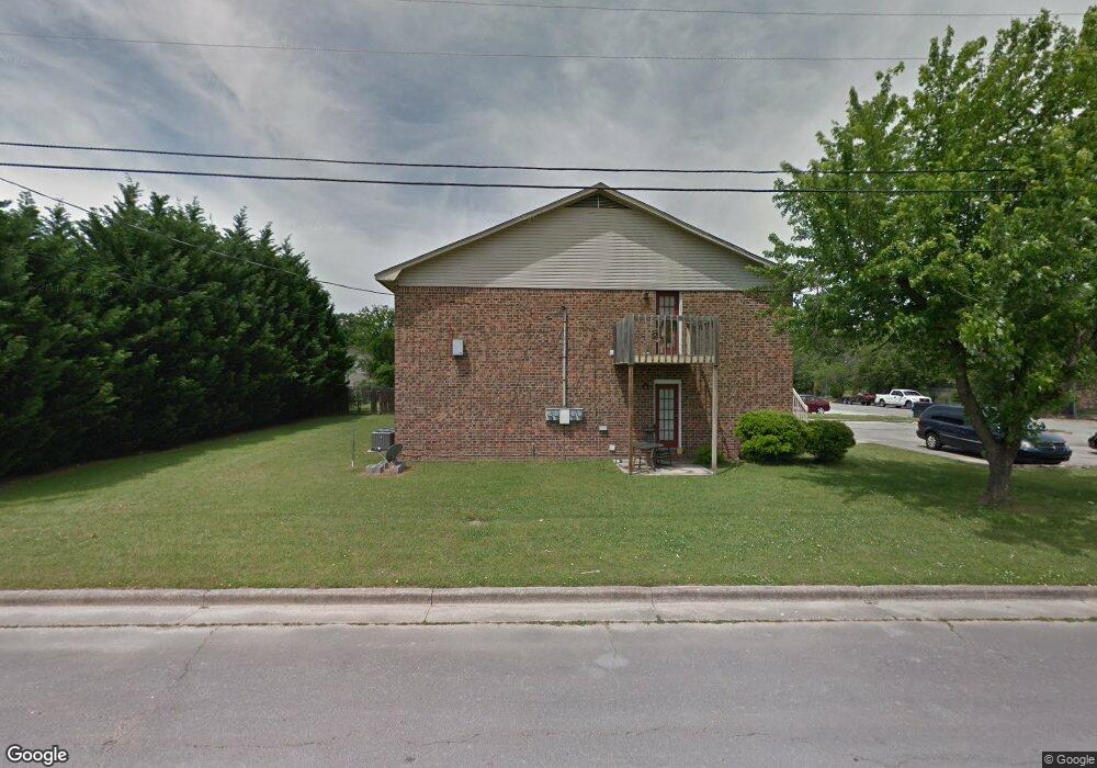 1801 Windover Place SW unit Upper, Decatur, AL 35603 - photo 1