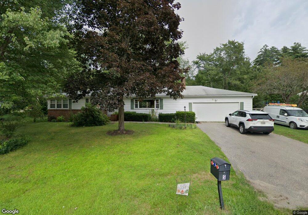 5 Pinecrest Ave, Rochester, NH 03867 - photo 1
