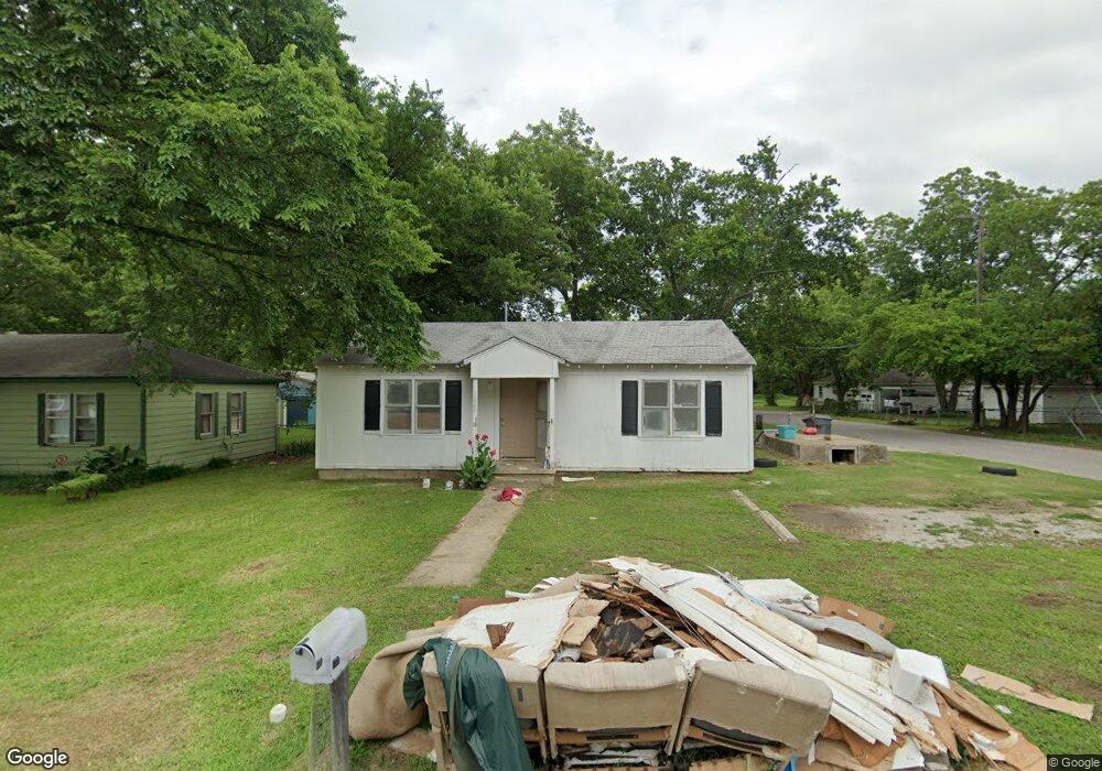 1020 A St SE, Ardmore, OK 73401 - photo 1