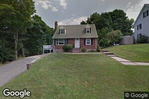 27 Fairview Rd, Woburn, MA 01801