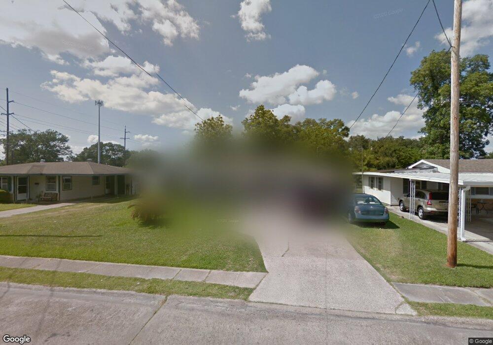 1109 Meadow Dr, Lake Charles, LA 70607 - photo 1