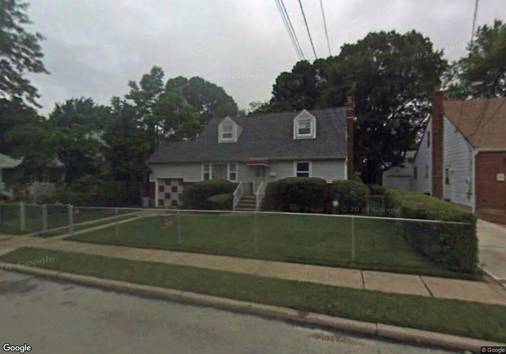 504 Lafayette Ave, Rockville Centre, NY 11570 - photo 1