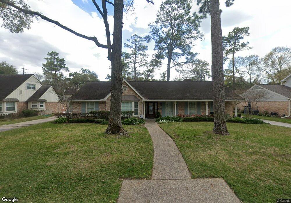 13319 Queensbury Ln, Houston, TX 77079 - photo 1