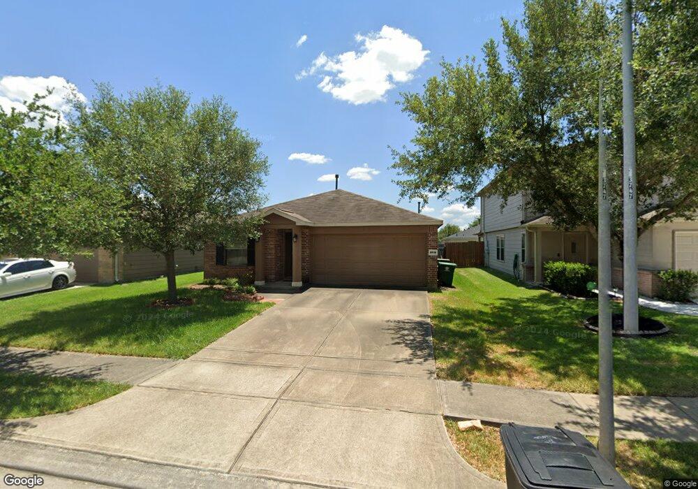 8810 Summerset Meadow Ct, Houston, TX 77075 - photo 1