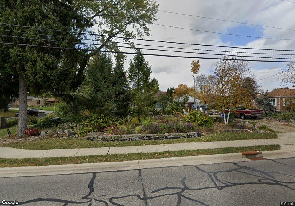 928 Collins Ave, Marysville, OH 43040 - photo 1