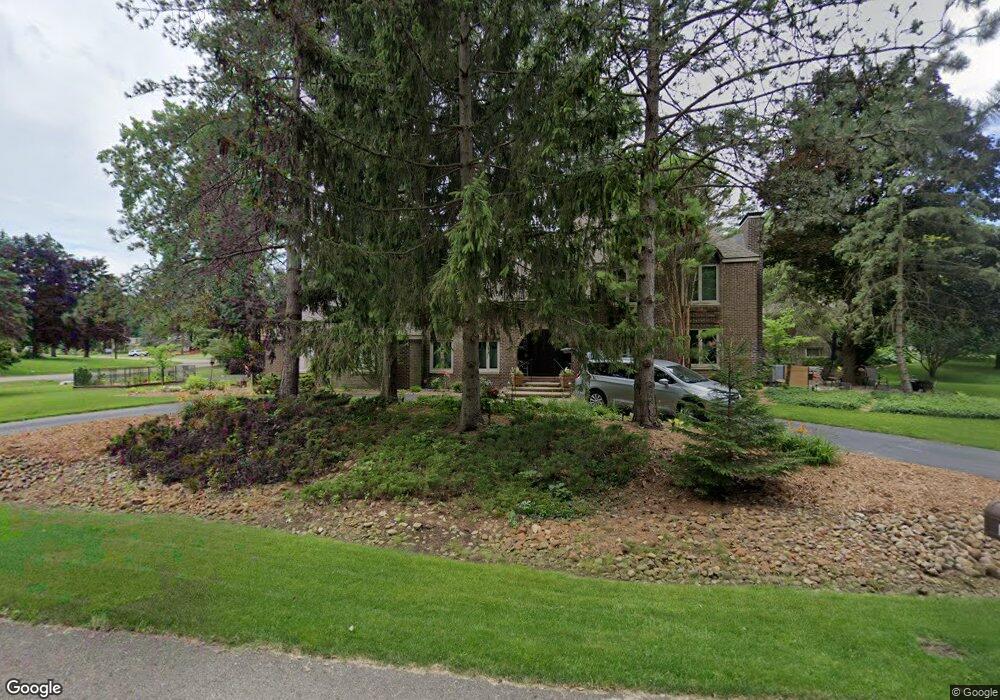 5903 Darb Lake Dr, West Bloomfield, MI 48324 - photo 1