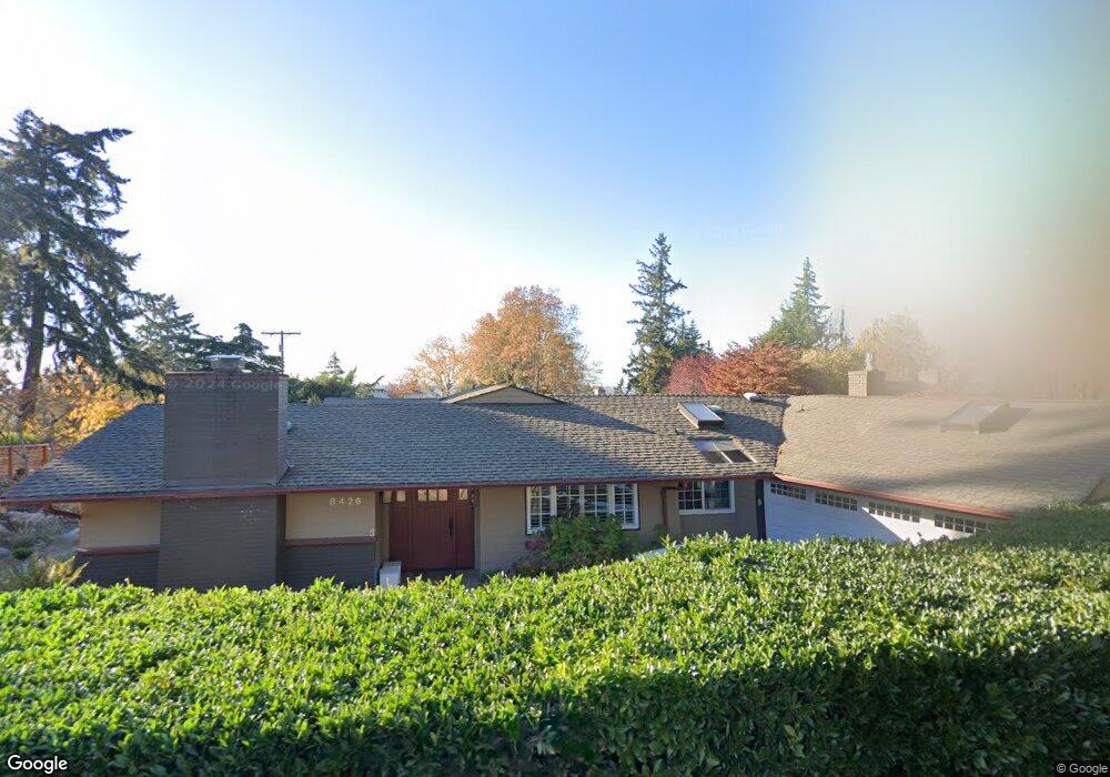 8426 SE 47th St, Mercer Island, WA 98040 - photo 1