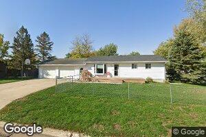 900 S Wind St, Flandreau, SD 57028