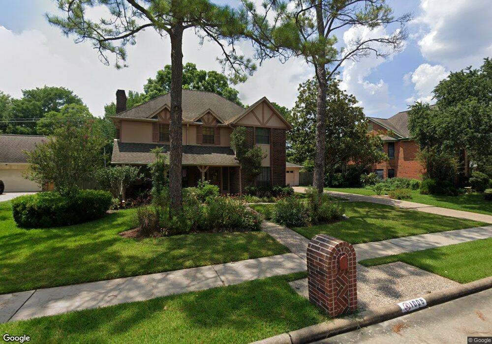 1006 Middlecreek St, Friendswood, TX 77546 - photo 1