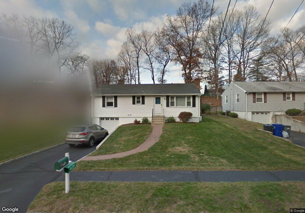 5 Cobblers Ln, Norwalk, CT 06851 - photo 1