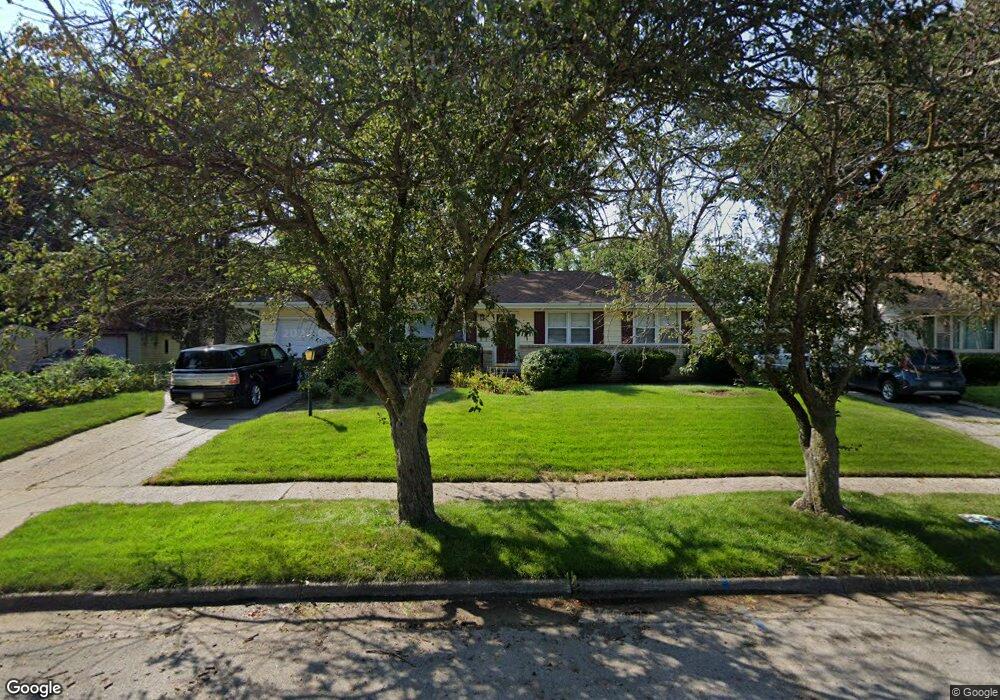 3800 Crestwood Rd, Des Moines, IA 50310 - photo 1