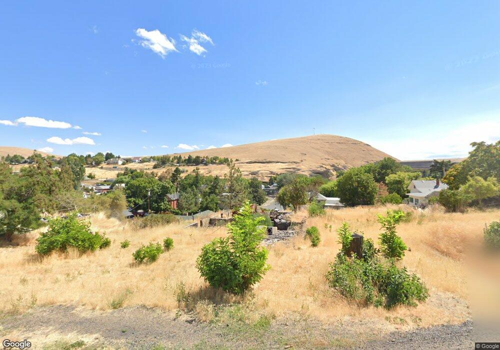 420 S Chase St, Heppner, OR 97836 - photo 1