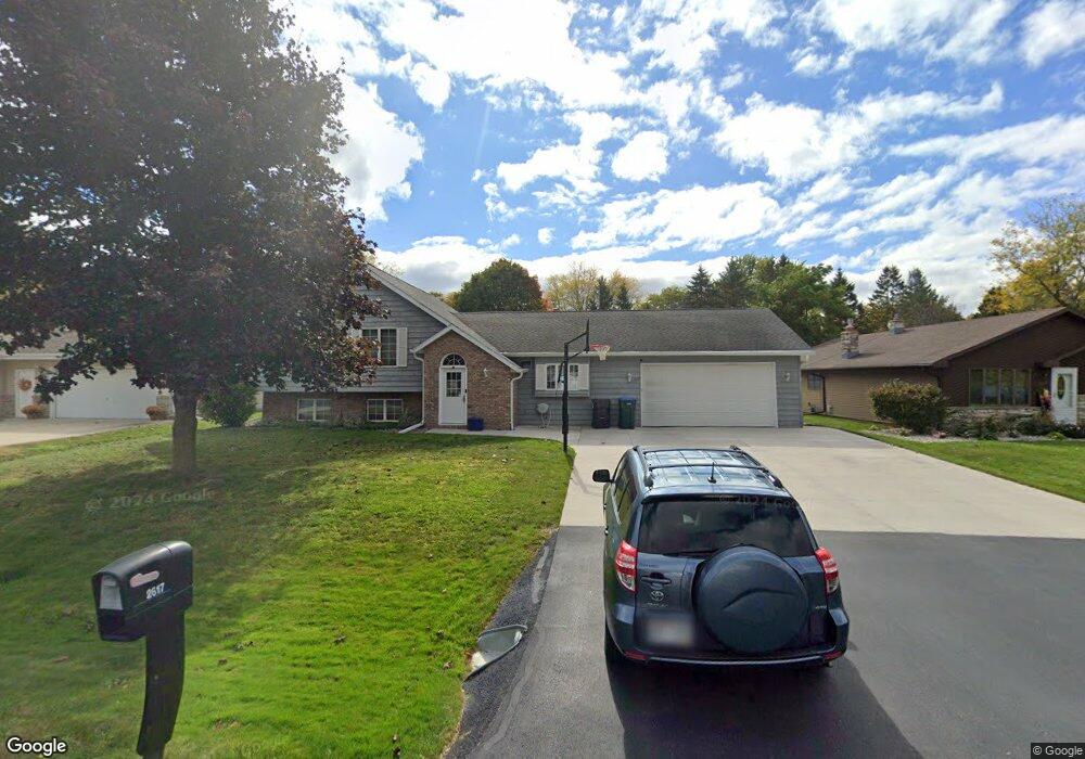 2617 W Sunnyview Cir, Appleton, WI 54914 - photo 1