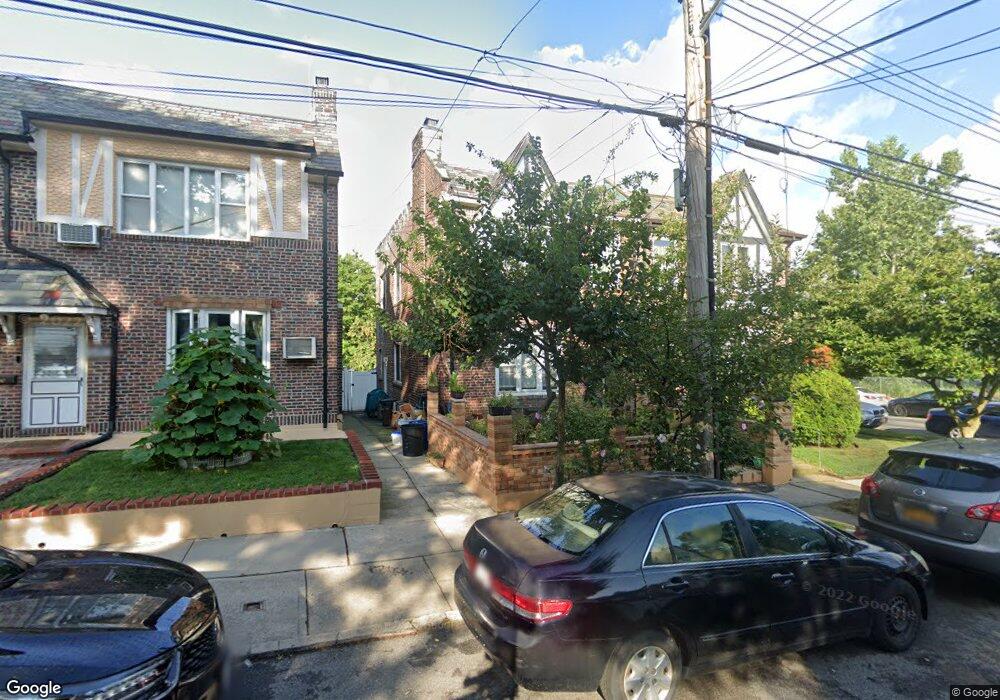 8258 166th St, Jamaica, NY 11432 - photo 1