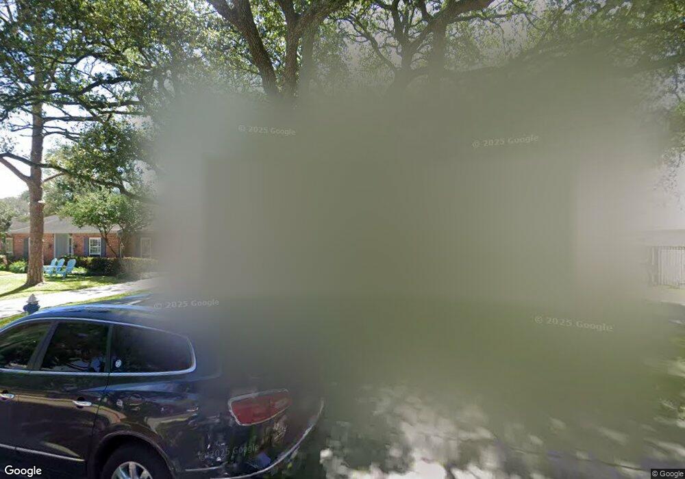 10031 Overbrook Ln, Houston, TX 77042 - photo 1