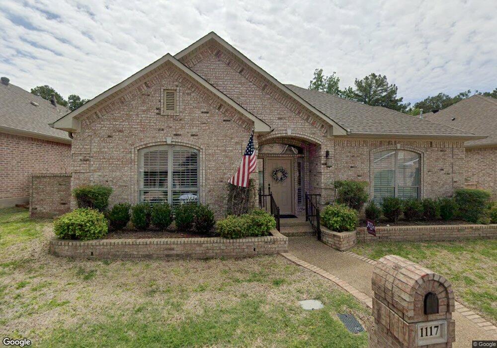 1117 Laurelwood Dr, Tyler, TX 75703 - photo 1