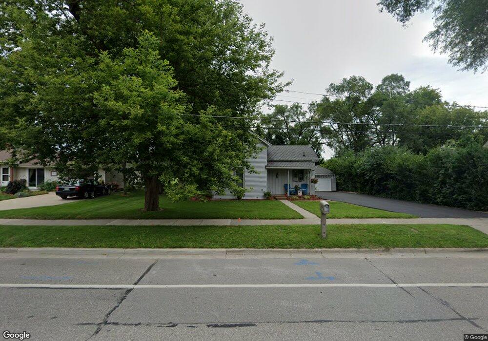 164 E Jefferson St, Frankenmuth, MI 48734 - photo 1