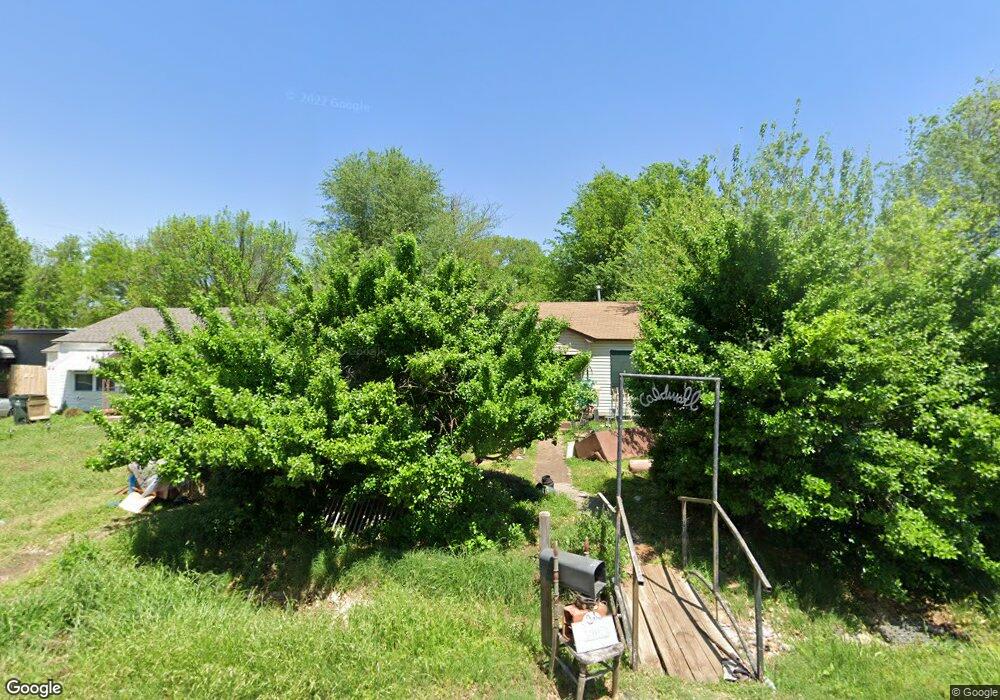 311 W Cedar Ave, Duncan, OK 73533 - photo 1