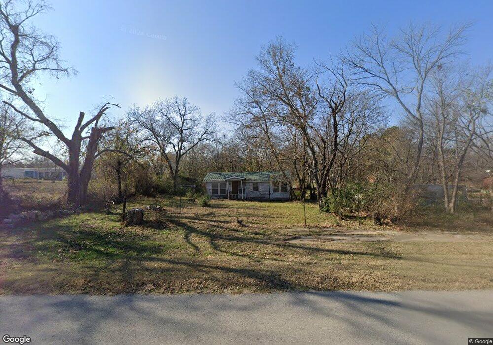 209 N Broadway St, Henryetta, OK 74437 - photo 1